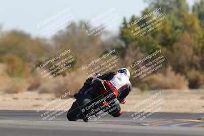 media/Dec-18-2022-SoCal Trackdays (Sun) [[8099a50955]]/Turn 7 Backside (1125am)/